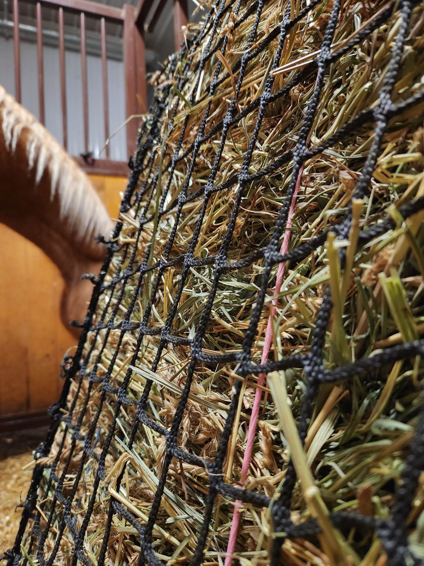 Small square bale hay net